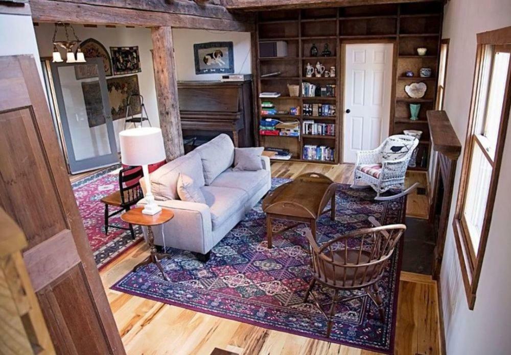 River Bluff Farm Bed & Breakfast 3*